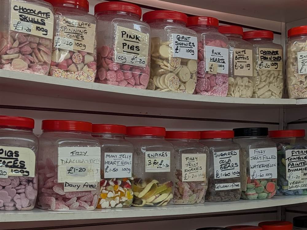 Free 100g of jelly type sweet with £6 spend